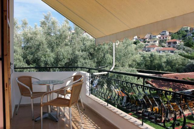 Alexaria Holidays Apartments Frinion Exterior photo